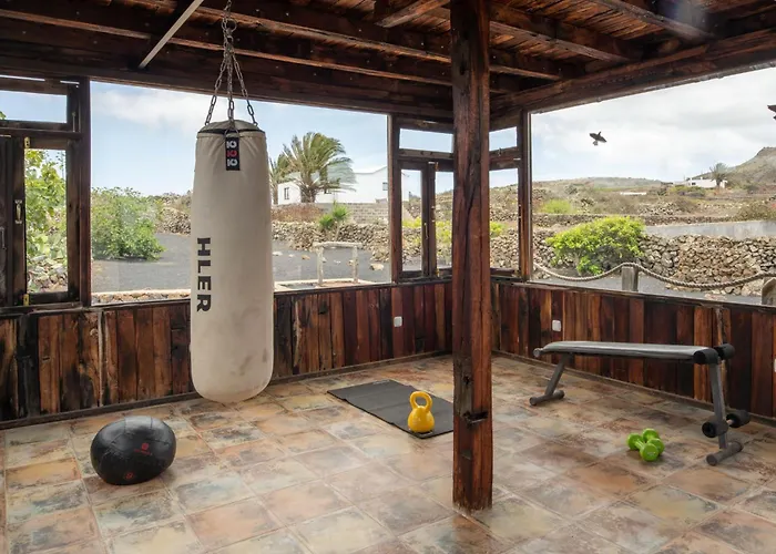 Casa Poniente 山林小屋